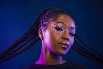 Aniyah Smith, founder of Push Beauty, an inclusive and accessible cosmetics startup, poses for a portrait on Friday, Sept 24, 2021. Smith has received an Innovator Award from Northeastern's Women Who Empower inclusion and entrepreneurship initiative. The awards recognize 19 women who are graduates or current students at Northeastern. Photo by Alyssa Stone/Northeastern University
